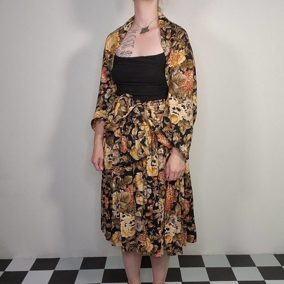 Vintage 2 Piece Brown with Black Floral Skirt & Square Shawl Set - Picture 2 of 7